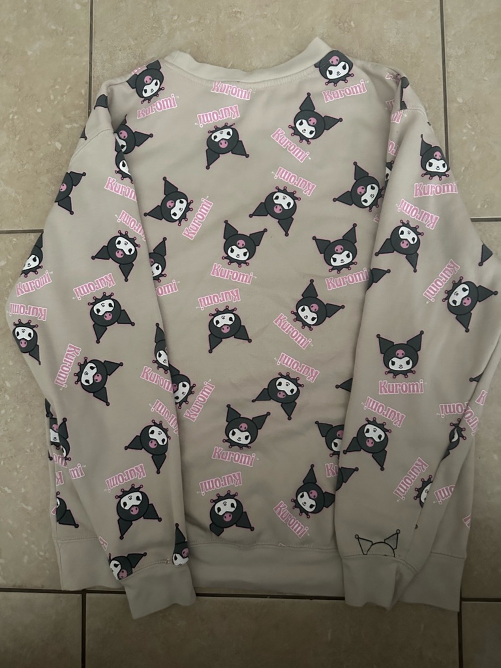 LIKE NEW LADIES CREW NECK SWEATSHIRT KUROMI  by SAURIO SIZE M (NO STAINS) - Picture 3 of 3